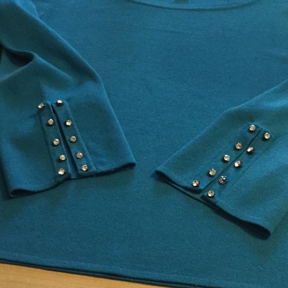 Cable & Gauge Teal Rib Knit Top Like New - Picture 2 of 5